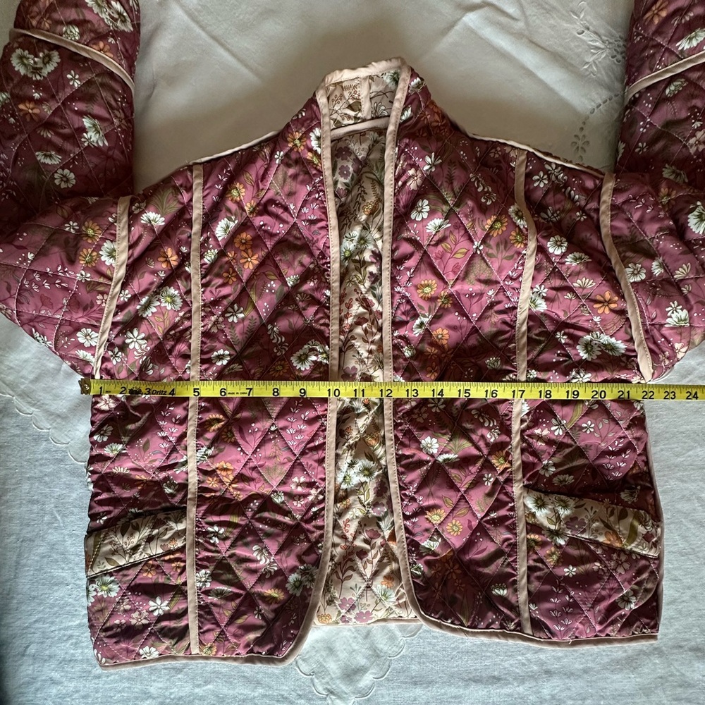 Floral Quilted Women's Jacket - Pink and Cream - Picture 7 of 11